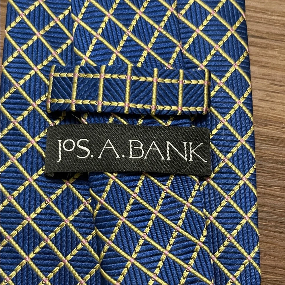 Jos. A. Bank Navy and Gold Geometric Tie